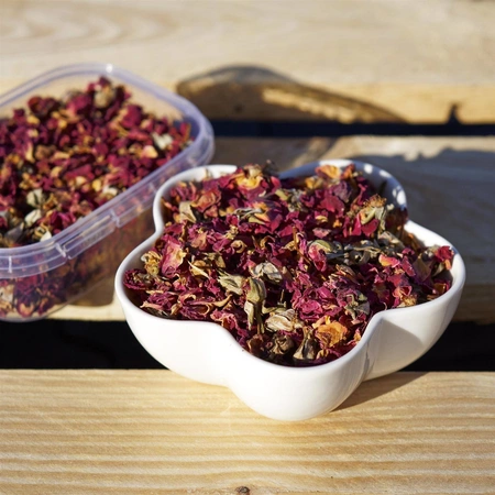 Róża (Rosa canina L.) kwiat 20g / pudełko 250ml dla szczura