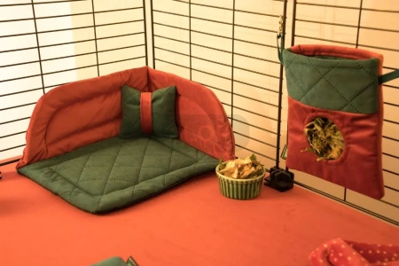 Mały świąteczny paśnik dla gryzoni i królików 2025