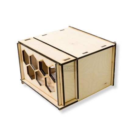 Domek z dwustronnym paśnikiem FLOP