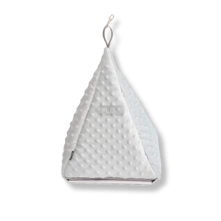 Wisząca piramida - domek z szarego polaru minki dla szczura